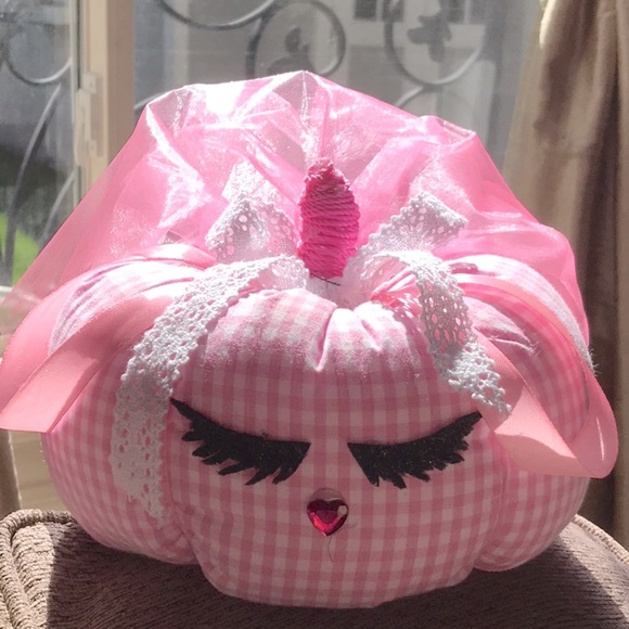 Handmade precious PRINCESS PUMPKIN - Picture 1 of 1